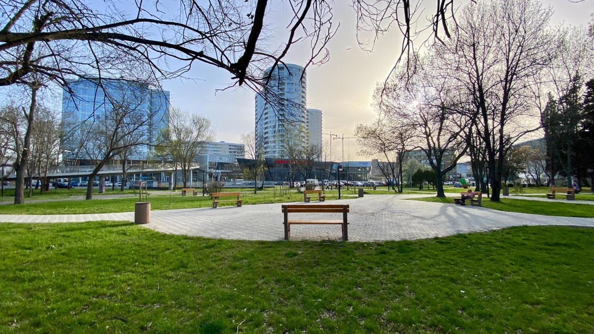 Arena Mall Galleria View And Securities Parking1 * Burgas City
