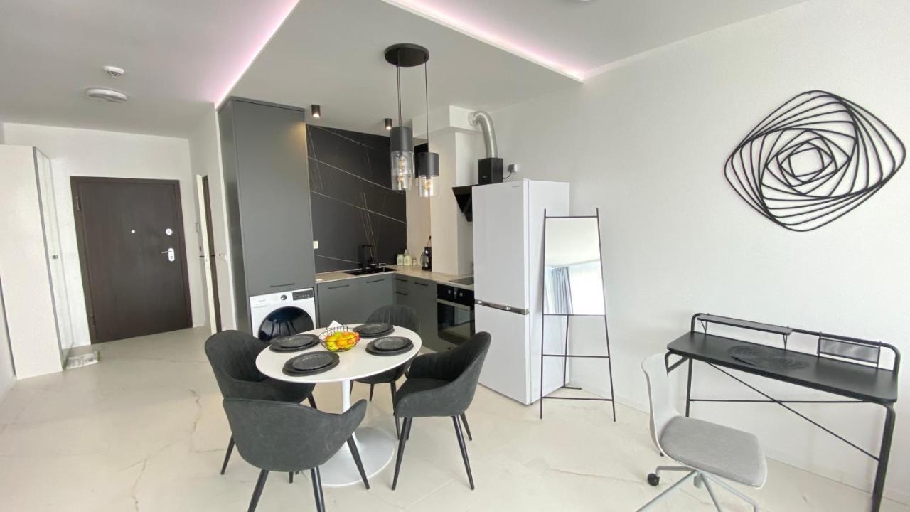 Appartamento Arena Mall Galleria View And Securities Parking1